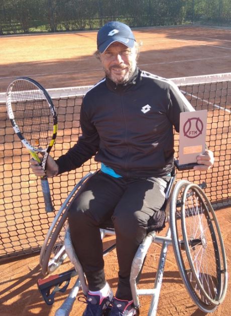 Image for Rubén Castilla, destacado jugador de pádel y tenis en silla de ruedas, se une a la Fundación Emilio Sánchez Vicario como entrenador.